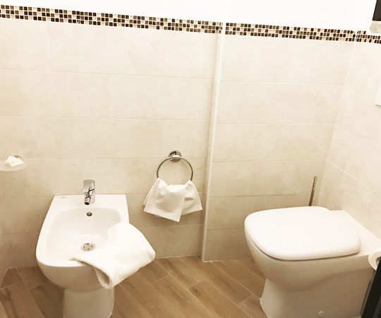 https://www.zimartino.com/wp-content/uploads/2017/02/bagno-family2-540x450.jpg